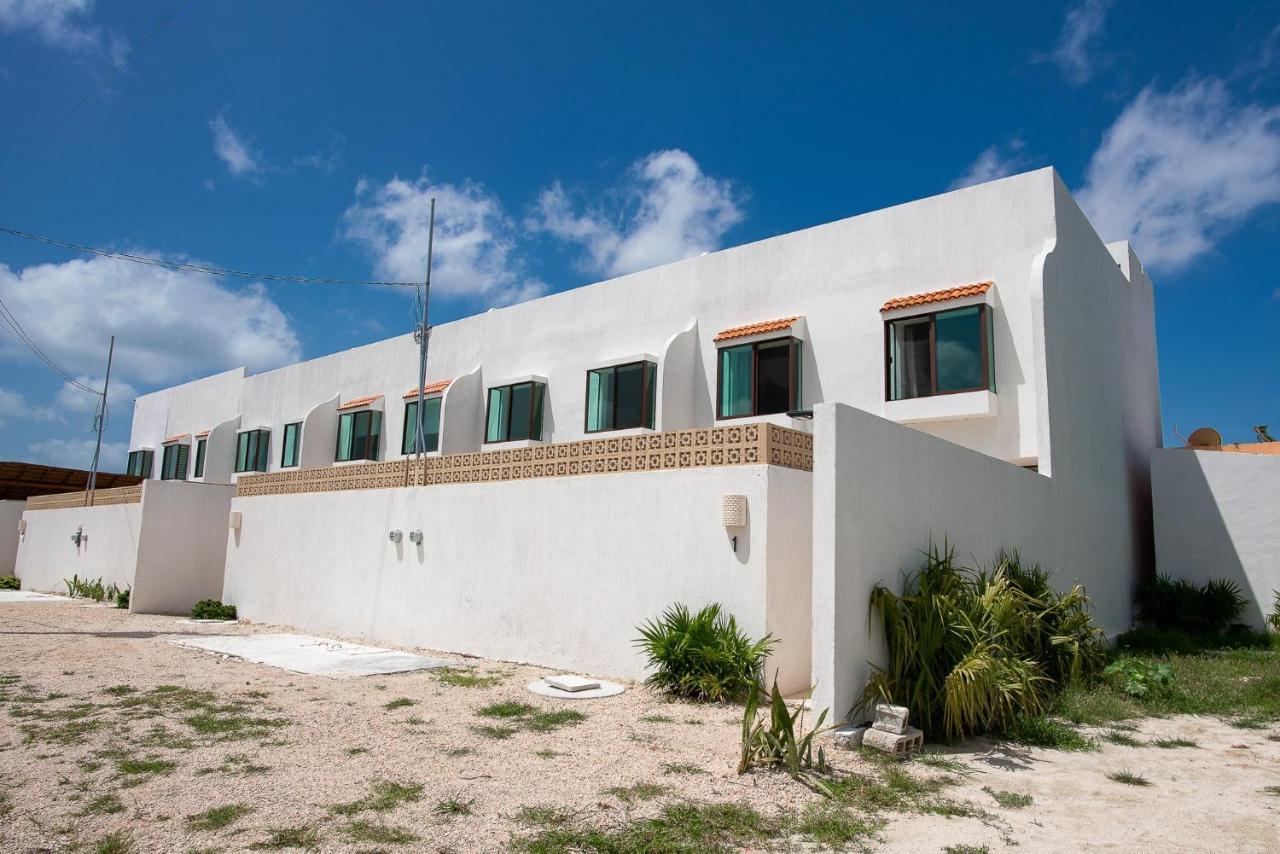 97982 New Modern Villa, Private Pool, High Internet Speed, 2 Blocks From The Beach Chicxulub Exterior photo